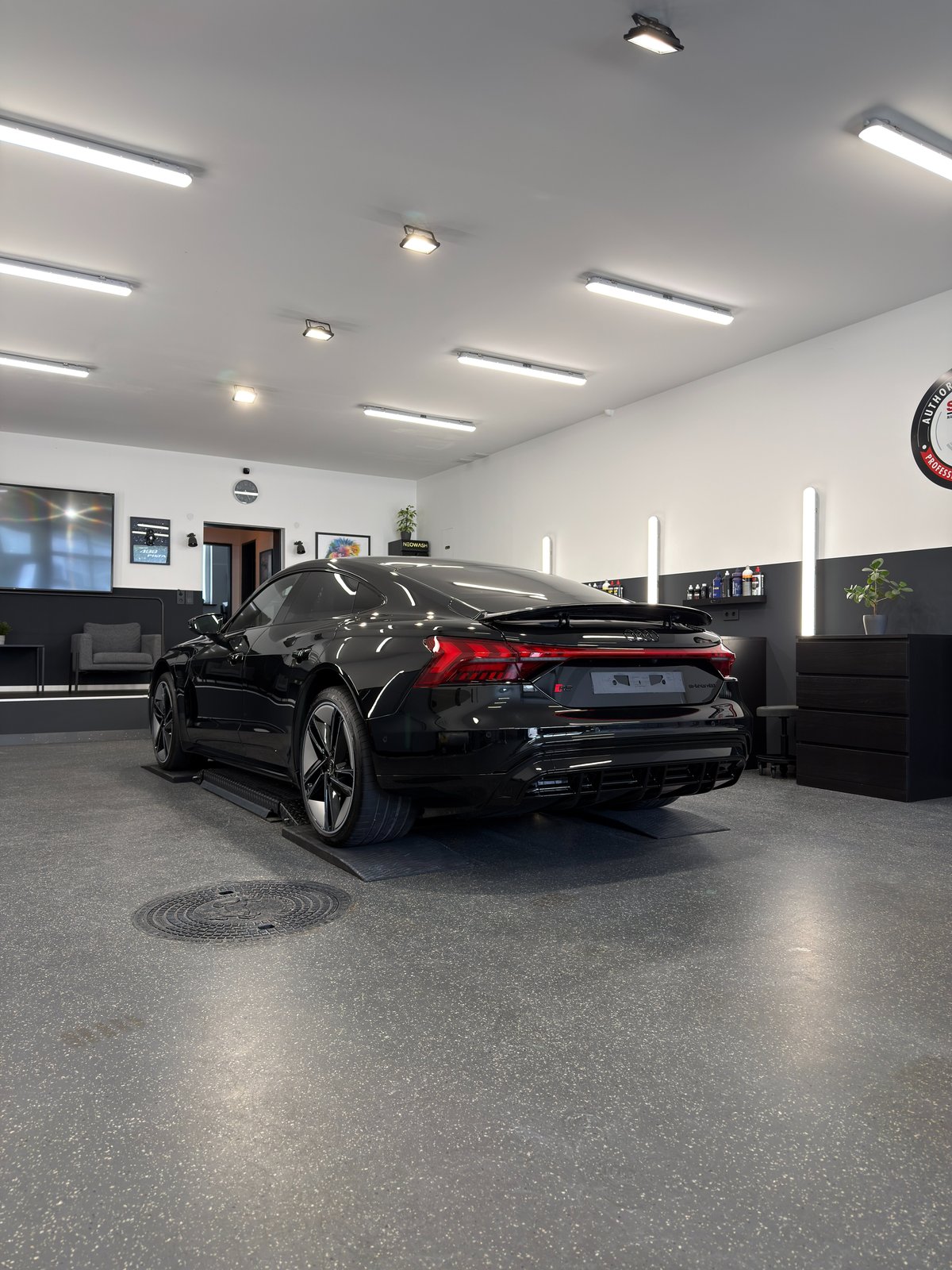 Audi RS e-tron GT mit Keramikversiegelung im Neowash-Studio Braunschweig
