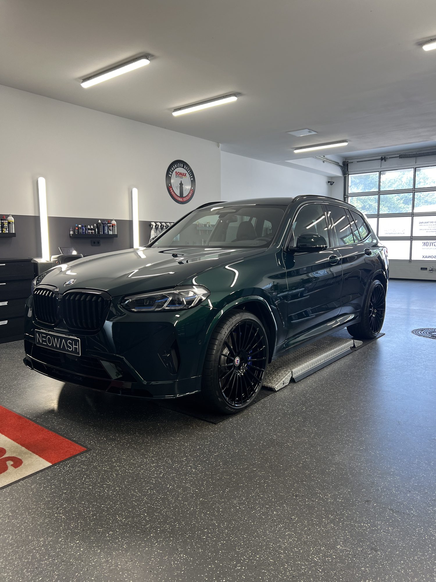 BMW Alpina XD3 mit Keramikversiegelung im Neowash-Studio Braunschweig