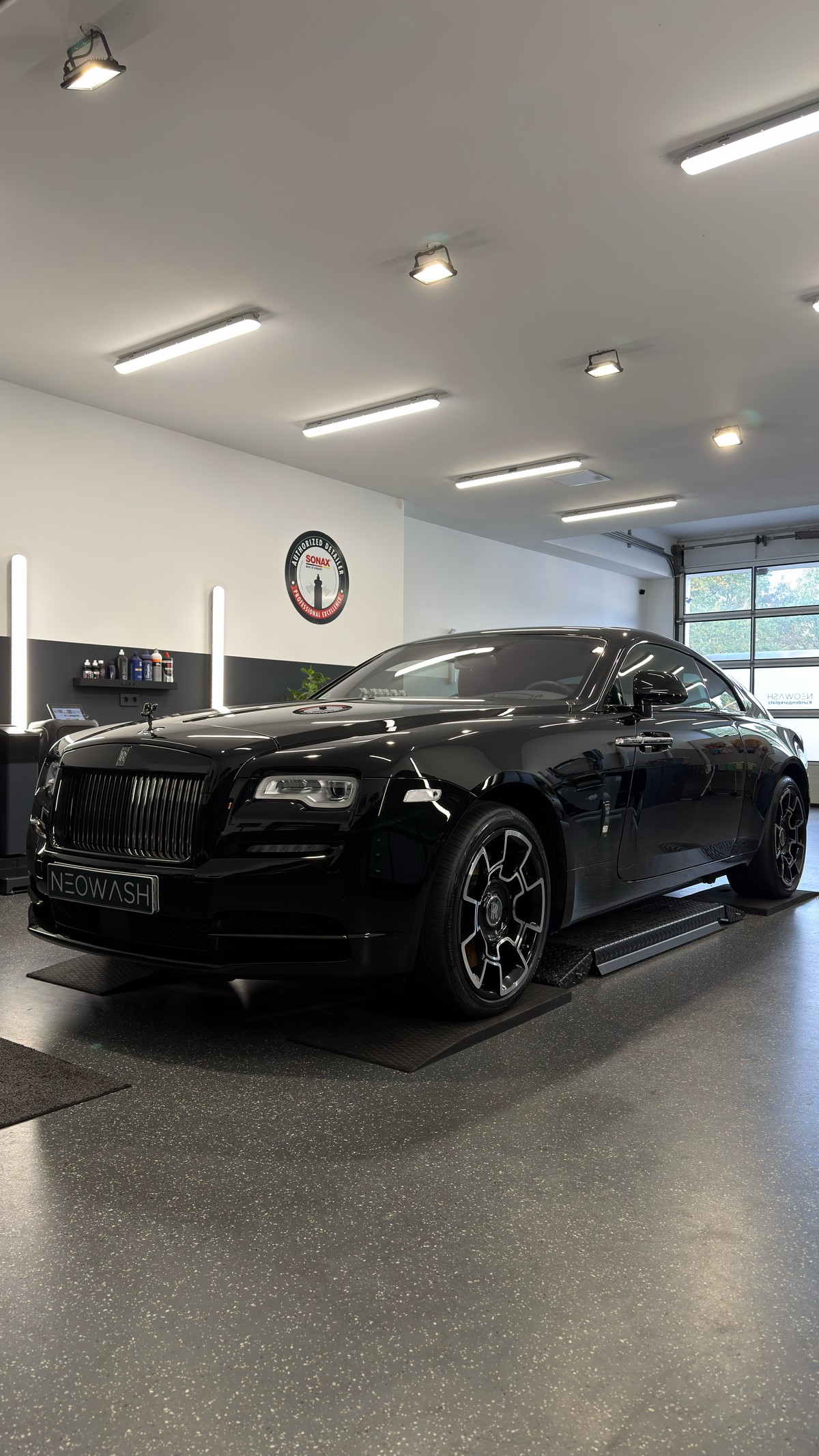 Rolls-Royce Wraith nach Keramikversiegelung im Detailing-Studio Neowash Braunschweig